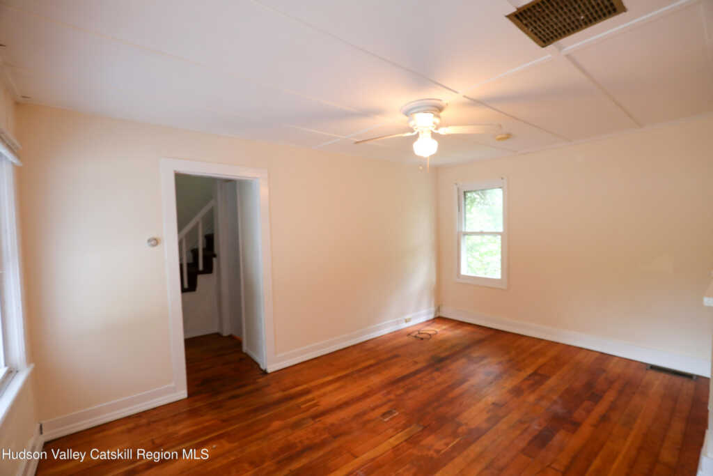 22 Post Street, Saugerties, NY 12477 - Photo 4 of 14