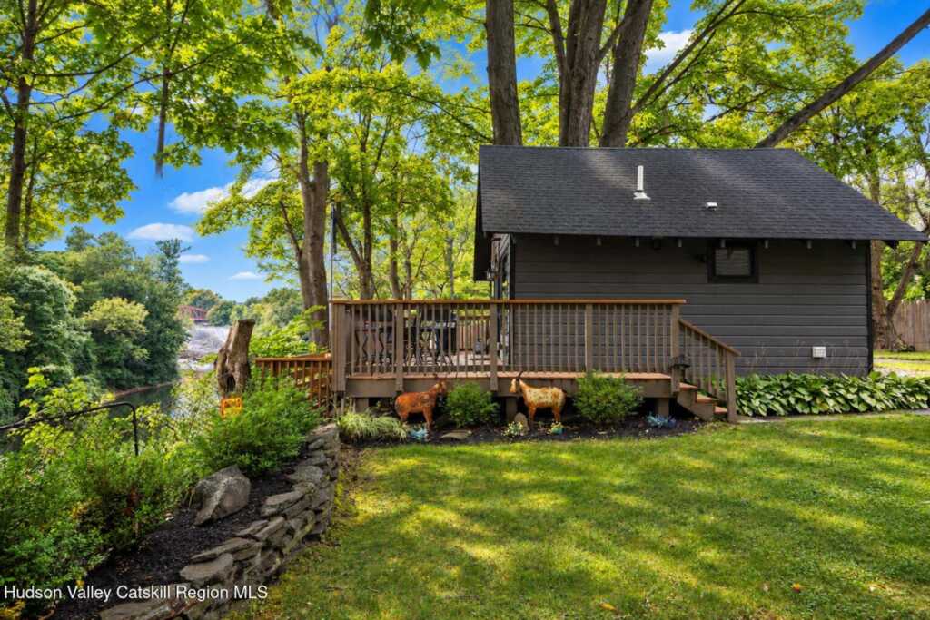 90 Dock Street, Saugerties, NY 12477 - Photo 24 of 33