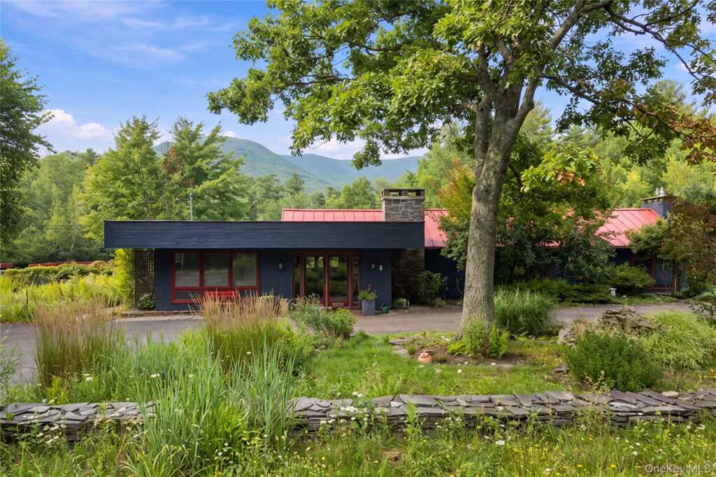 7 Wilber Lane, Woodstock, NY 12498