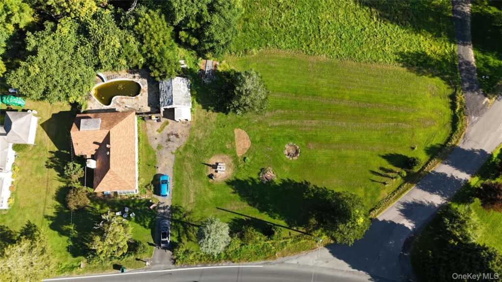 146 W Saugerties Road, Saugerties, NY 12477 - Photo 5 of 32