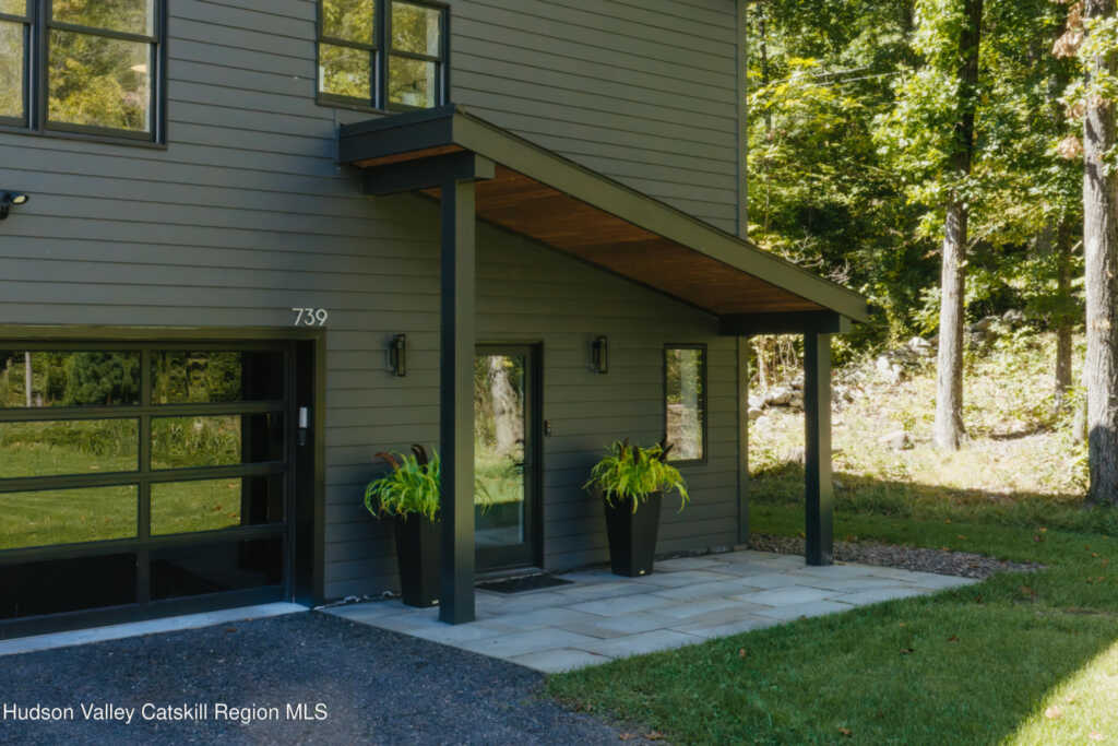 739 Old Post Road, New Paltz, NY 12561 - Photo 2 of 29