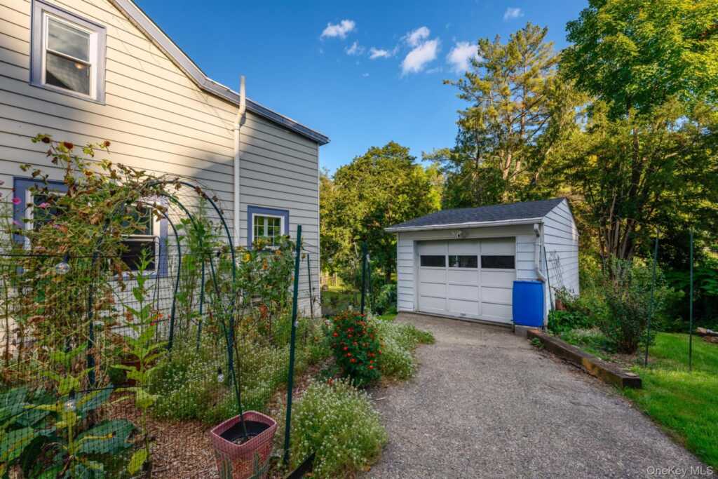 140 Linderman Avenue, Kingston, NY 12401 - Photo 43 of 47