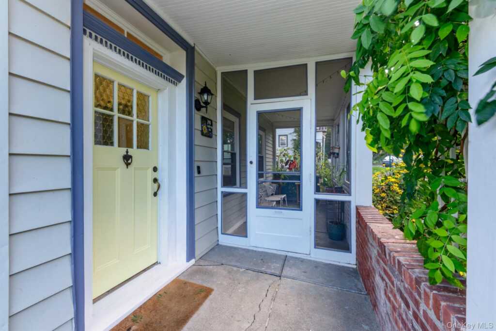 140 Linderman Avenue, Kingston, NY 12401 - Photo 4 of 47