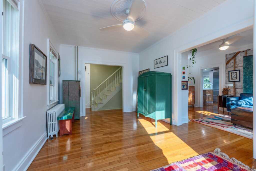 140 Linderman Avenue, Kingston, NY 12401 - Photo 6 of 47