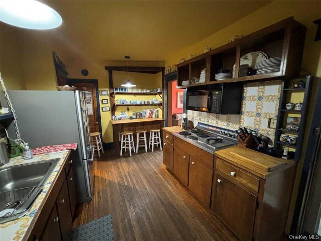 123 Plains Road, New Paltz, NY 12561 - Photo 3 of 39