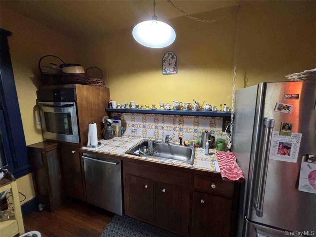 123 Plains Road, New Paltz, NY 12561 - Photo 4 of 39