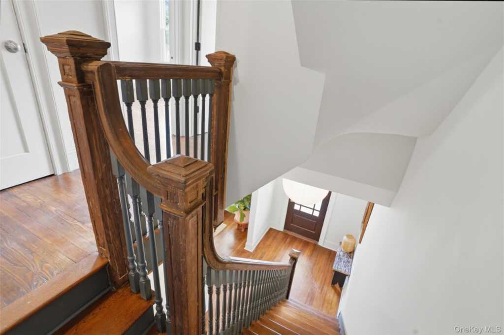 625 Delaware Avenue, Kingston, NY 12401 - Photo 11 of 23