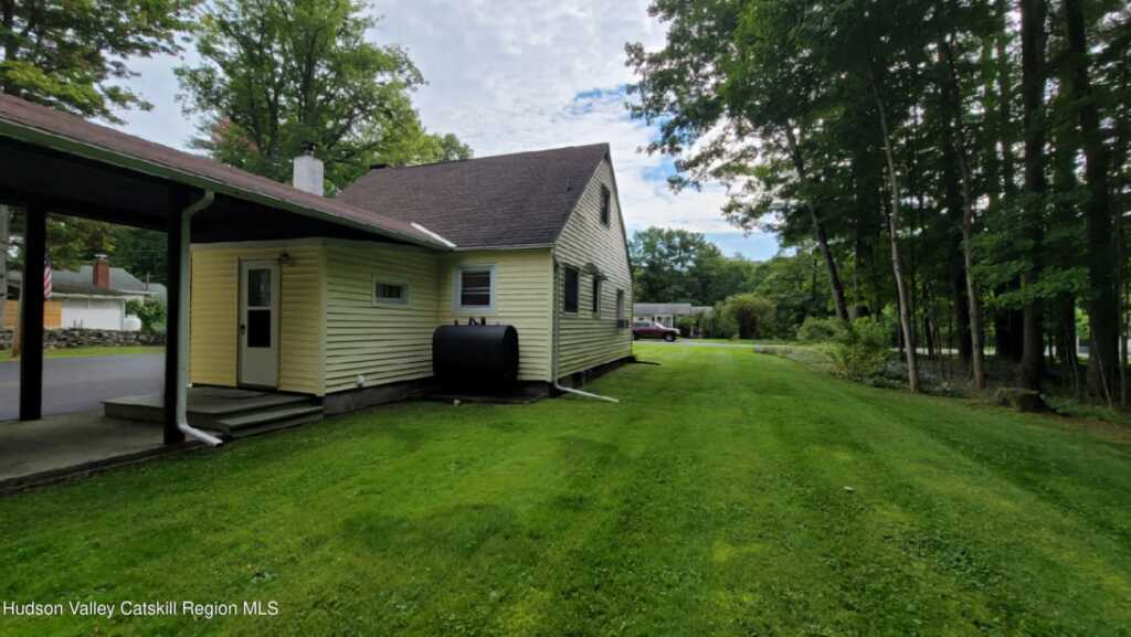 73 Pine Street, West Hurley, NY 12491 - Photo 8 of 33