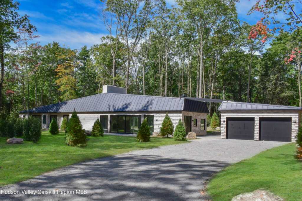 112 Mill Road, Stone Ridge, NY 12484