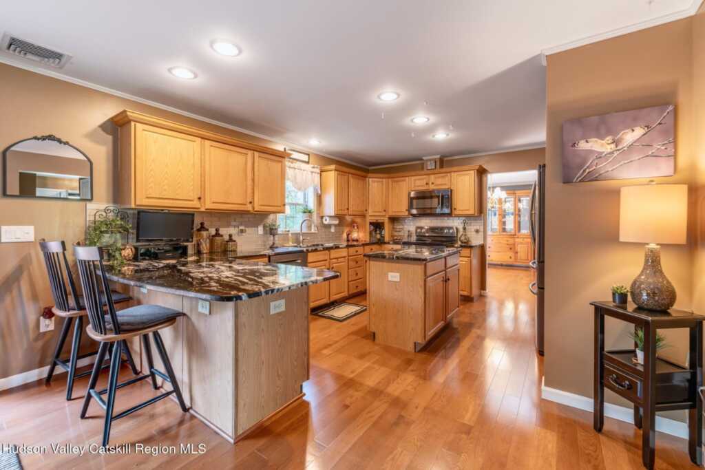 24 Deer Run Road, Kingston, NY 12401 - Photo 17 of 47