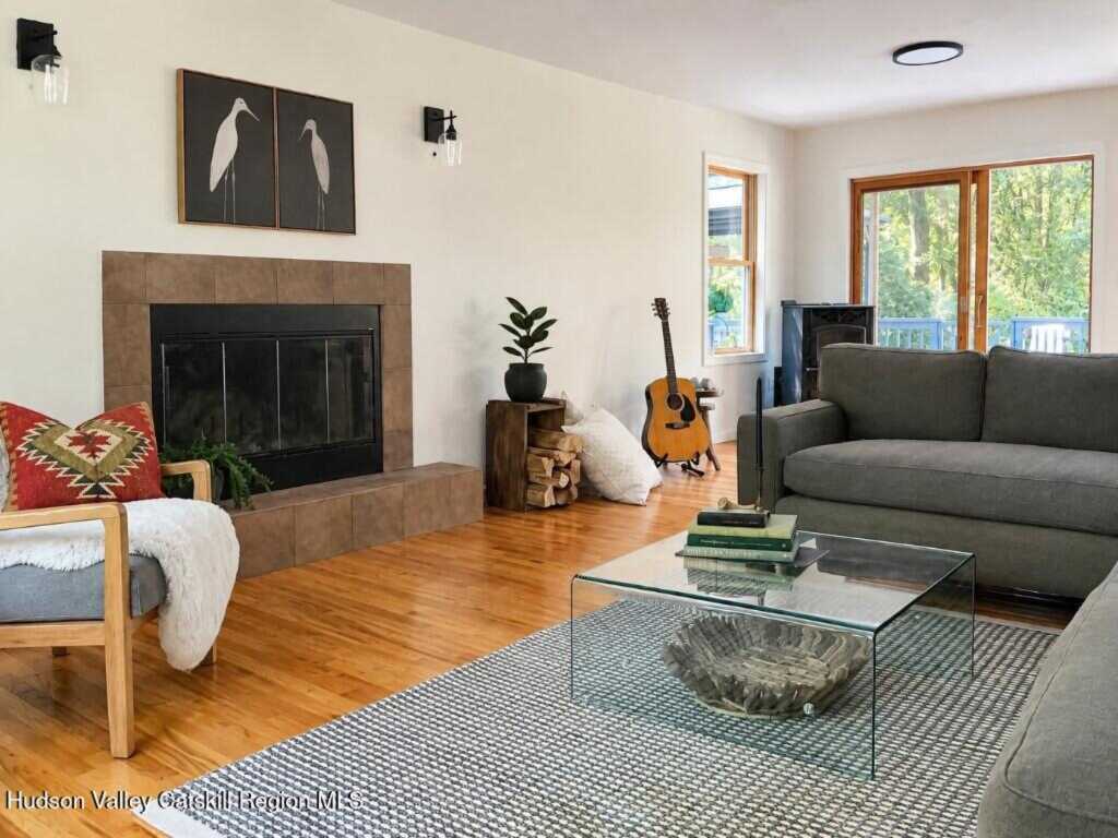 25 Gardiner Park, New Paltz, NY 12561 - Photo 14 of 47
