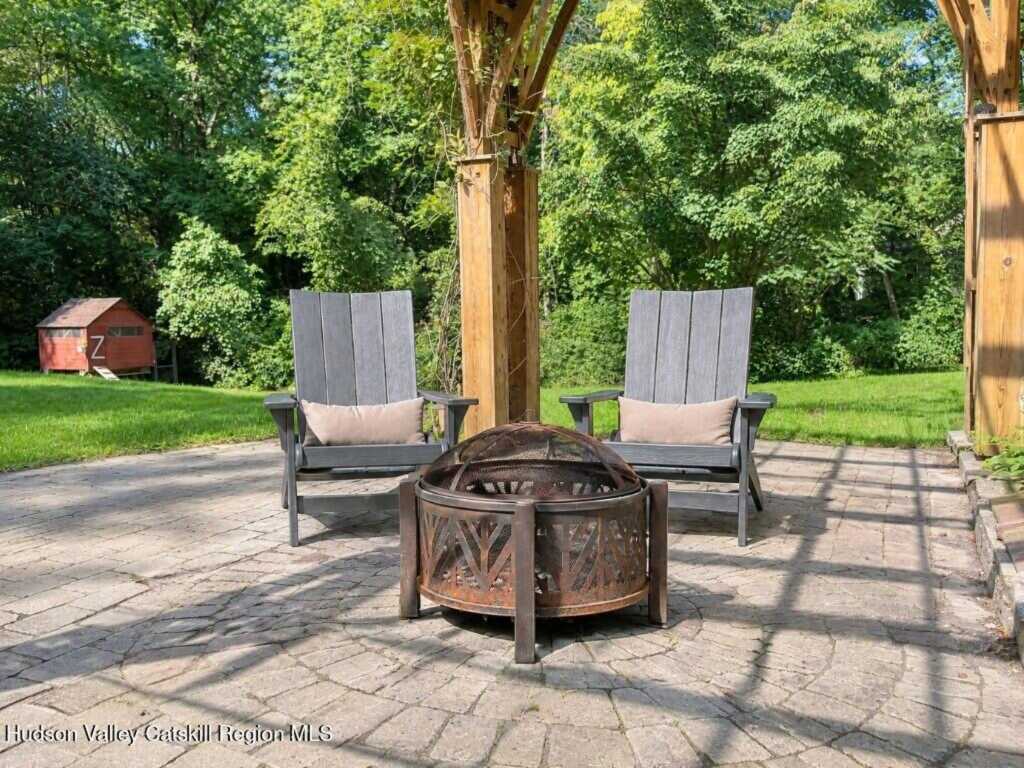 25 Gardiner Park, New Paltz, NY 12561 - Photo 21 of 47