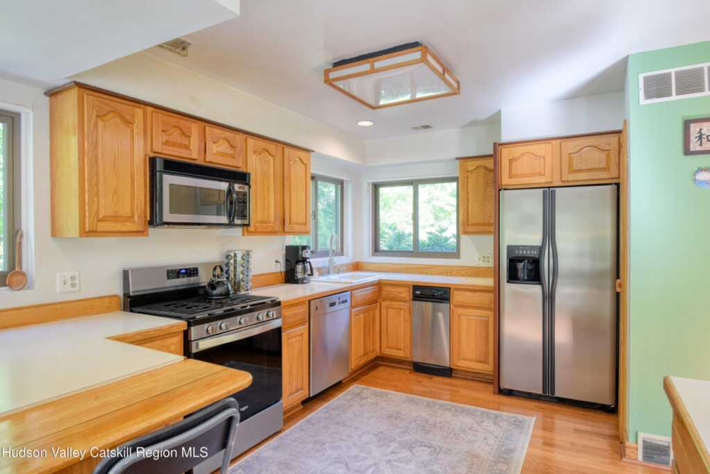 891 Old Post Road, New Paltz, NY 12561 - Photo 12 of 26