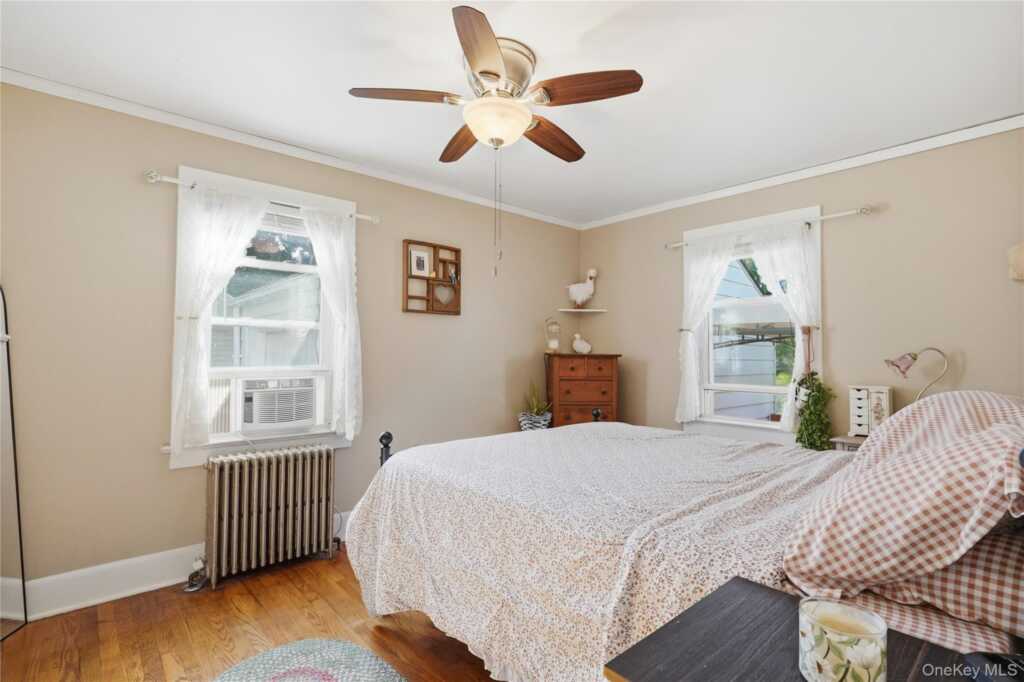 25 Hayes Street, Kingston, NY 12401 - Photo 13 of 35
