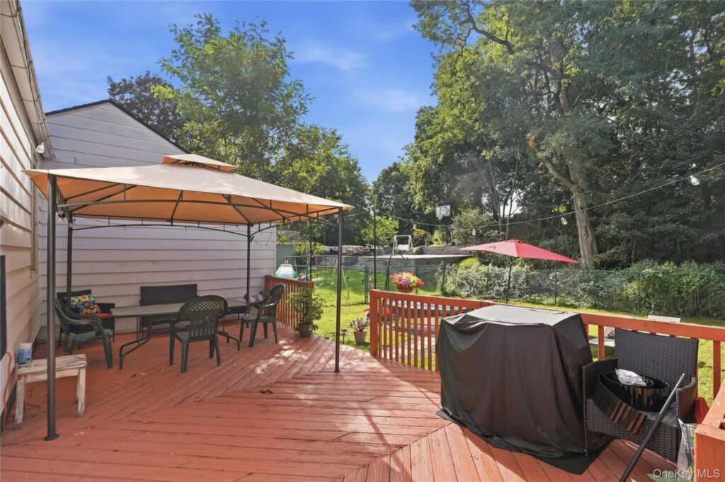 25 Hayes Street, Kingston, NY 12401 - Photo 27 of 35