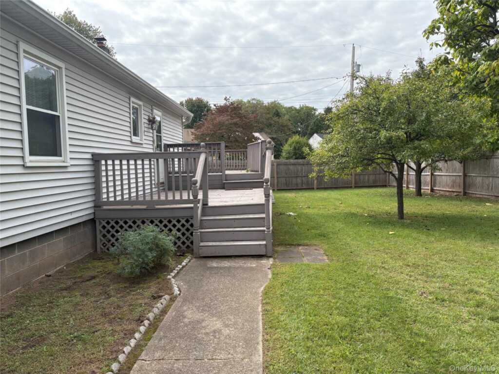 100 John Street, Saugerties, NY 12477 - Photo 4 of 21