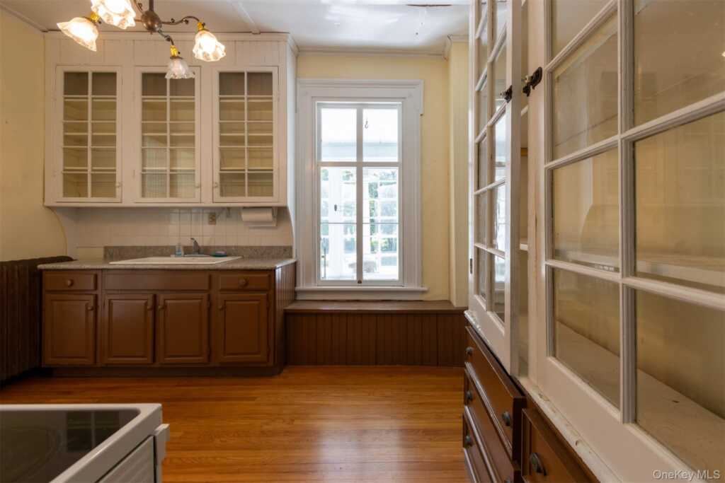 6477 Montgomery St 6477 Montgomery St, Rhinebeck, NY 12572 - Photo 12 of 24