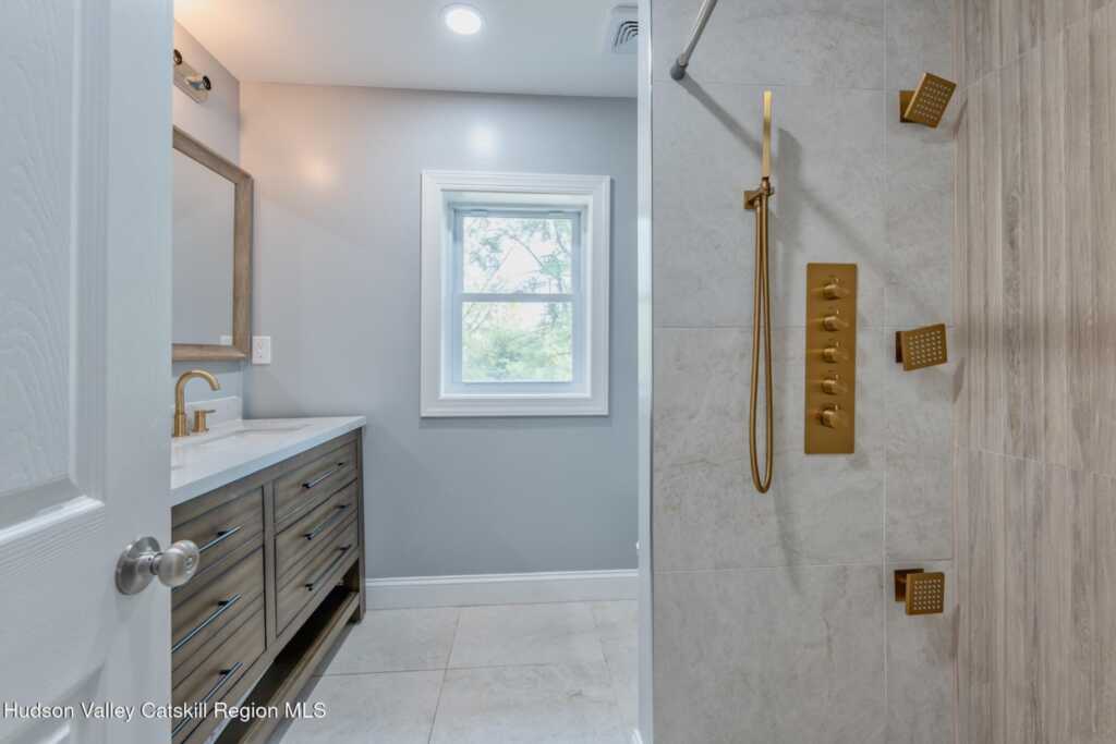 250 Sawkill Road, Kingston, NY 12401 - Photo 23 of 50