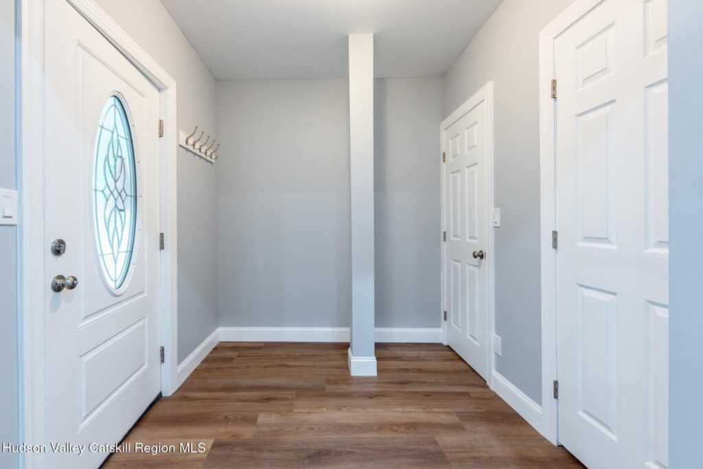 250 Sawkill Road, Kingston, NY 12401 - Photo 4 of 50