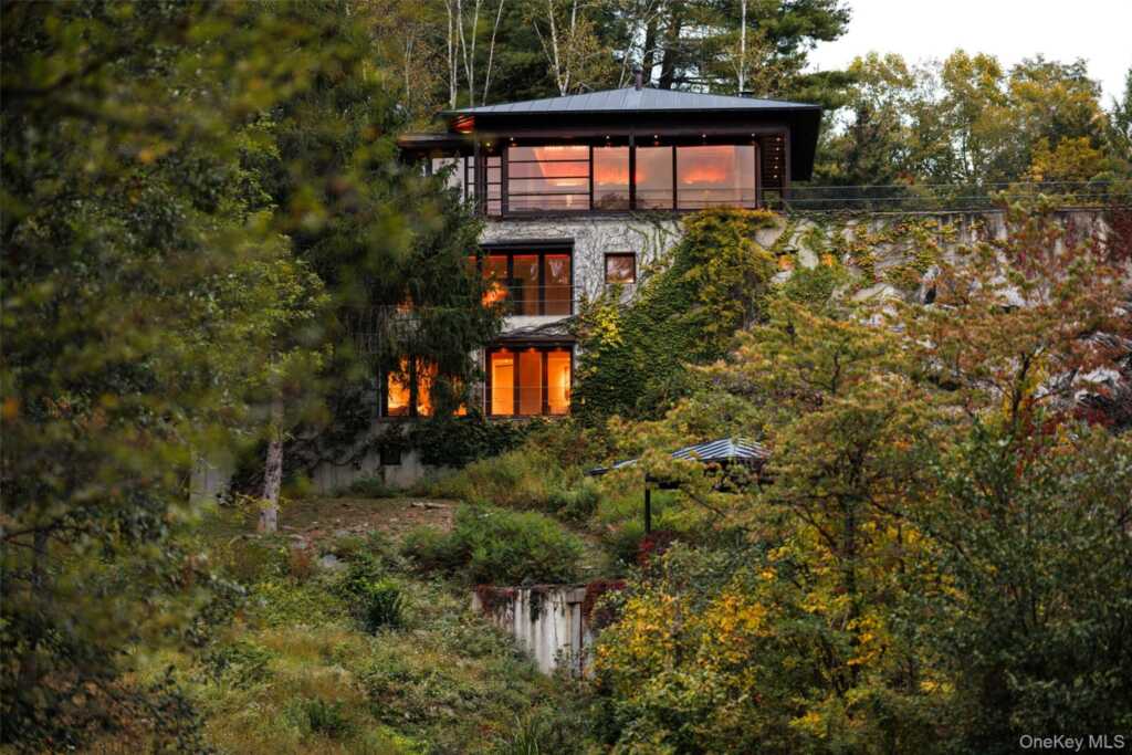 215 Mill Road, Rhinebeck, NY 12572 - Photo 23 of 43