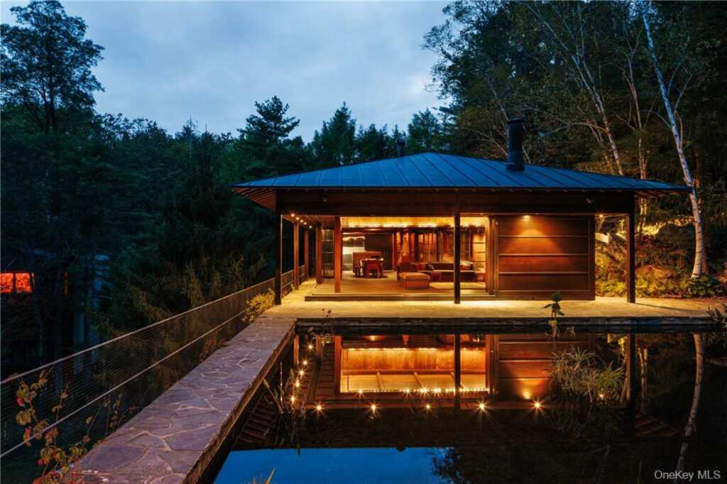 215 Mill Road, Rhinebeck, NY 12572 - Photo 3 of 43