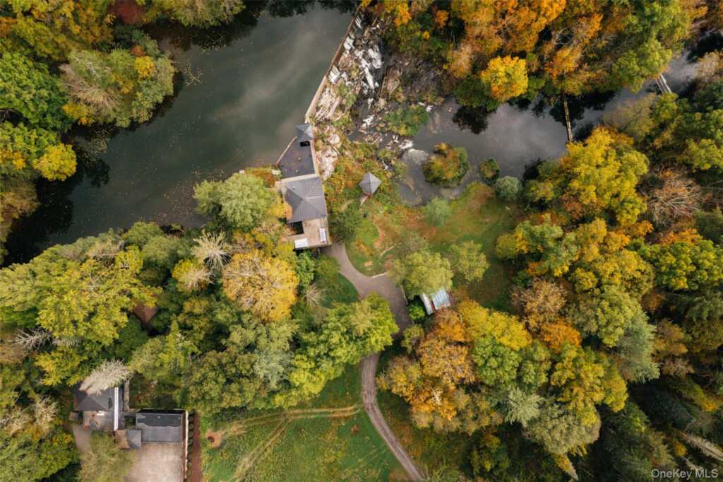 215 Mill Road, Rhinebeck, NY 12572 - Photo 42 of 43
