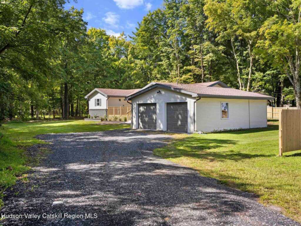 103 Park Place, Saugerties, NY 12477 - Photo 2 of 35