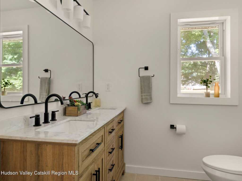 103 Park Place, Saugerties, NY 12477 - Photo 24 of 35