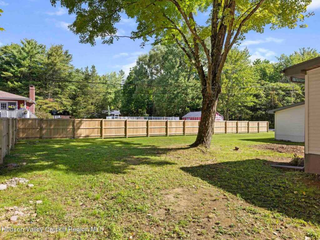 103 Park Place, Saugerties, NY 12477 - Photo 31 of 35