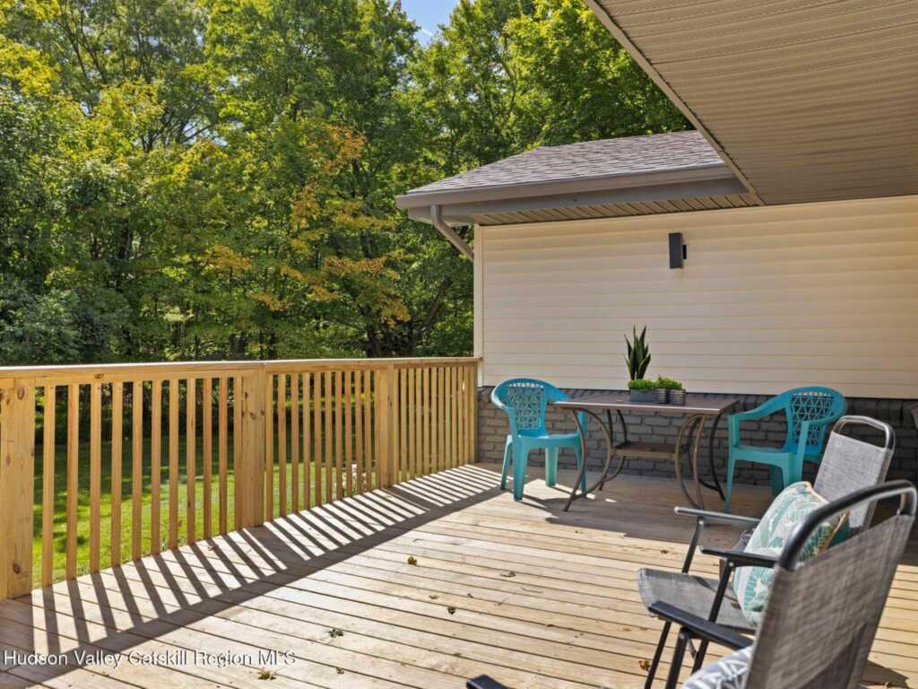 103 Park Place, Saugerties, NY 12477 - Photo 33 of 35