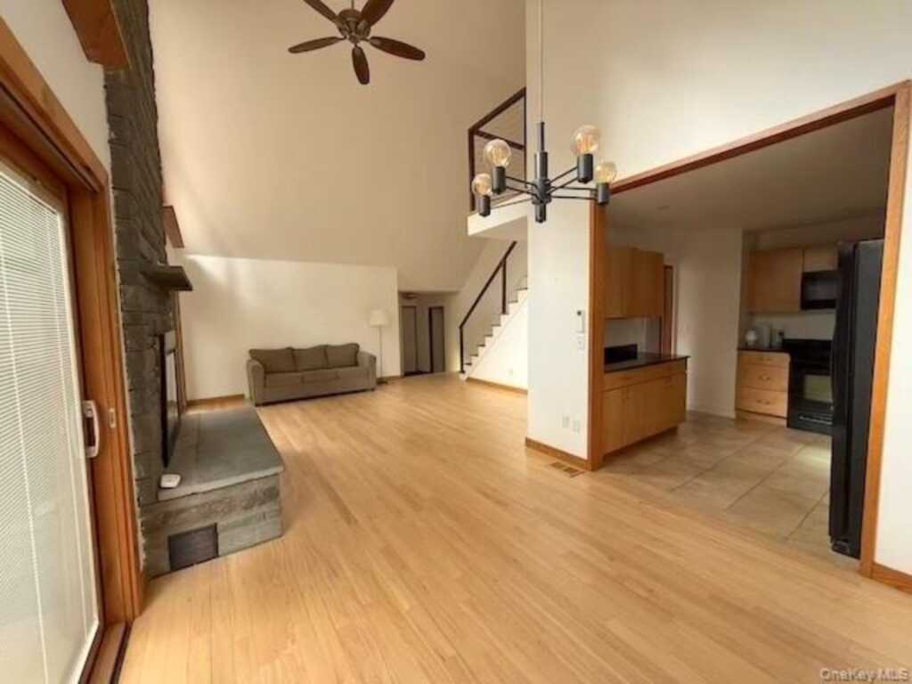 21 Cramer Road, Rhinebeck, NY 12572 - Photo 3 of 18