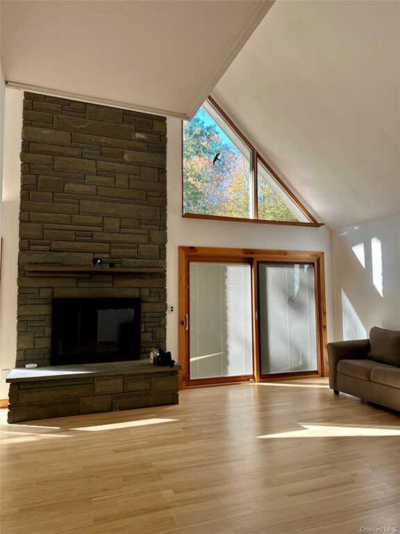 21 Cramer Road, Rhinebeck, NY 12572 - Photo 4 of 18