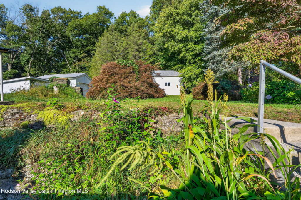 137 Sunrise Avenue, Kingston, NY 12401 - Photo 25 of 28