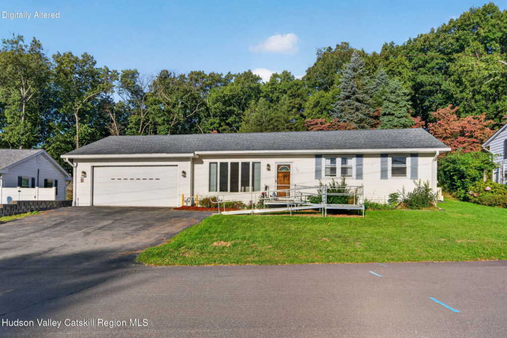 137 Sunrise Avenue, Kingston, NY 12401 - Photo 27 of 28