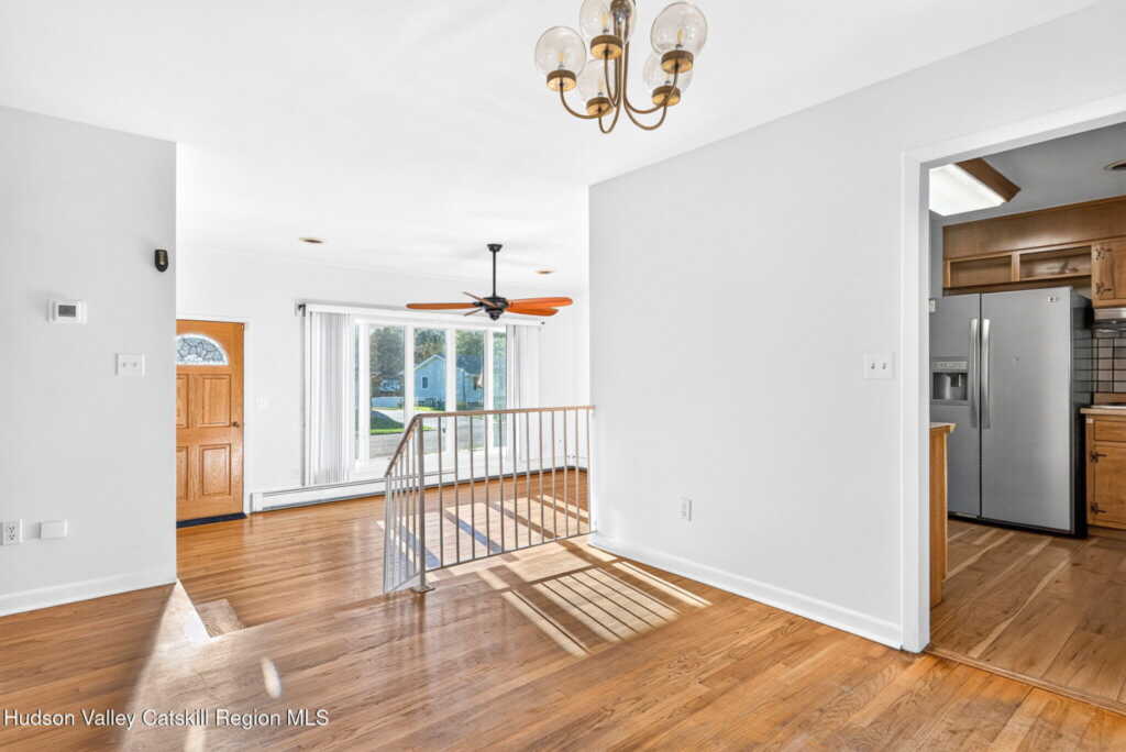 137 Sunrise Avenue, Kingston, NY 12401 - Photo 6 of 28