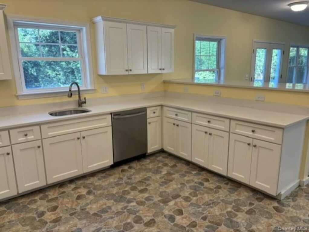 9 Bird Court, Rhinebeck, NY 12572 - Photo 12 of 29
