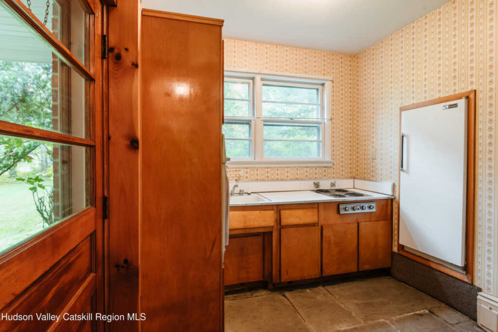 13 Edgewood Drive, New Paltz, NY 12561 - Photo 27 of 38