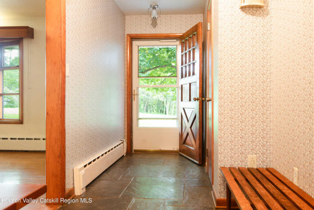 13 Edgewood Drive, New Paltz, NY 12561 - Photo 5 of 38