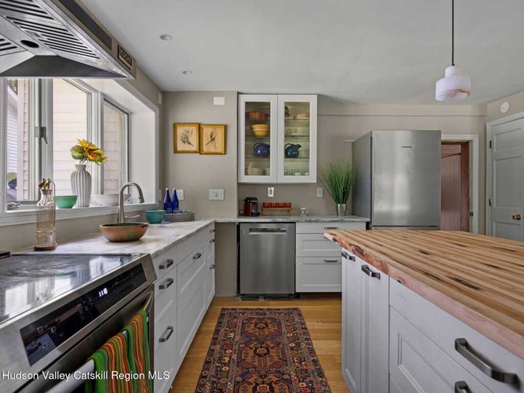 47 Van De Bogart Road, Woodstock, NY 12498 - Photo 12 of 46