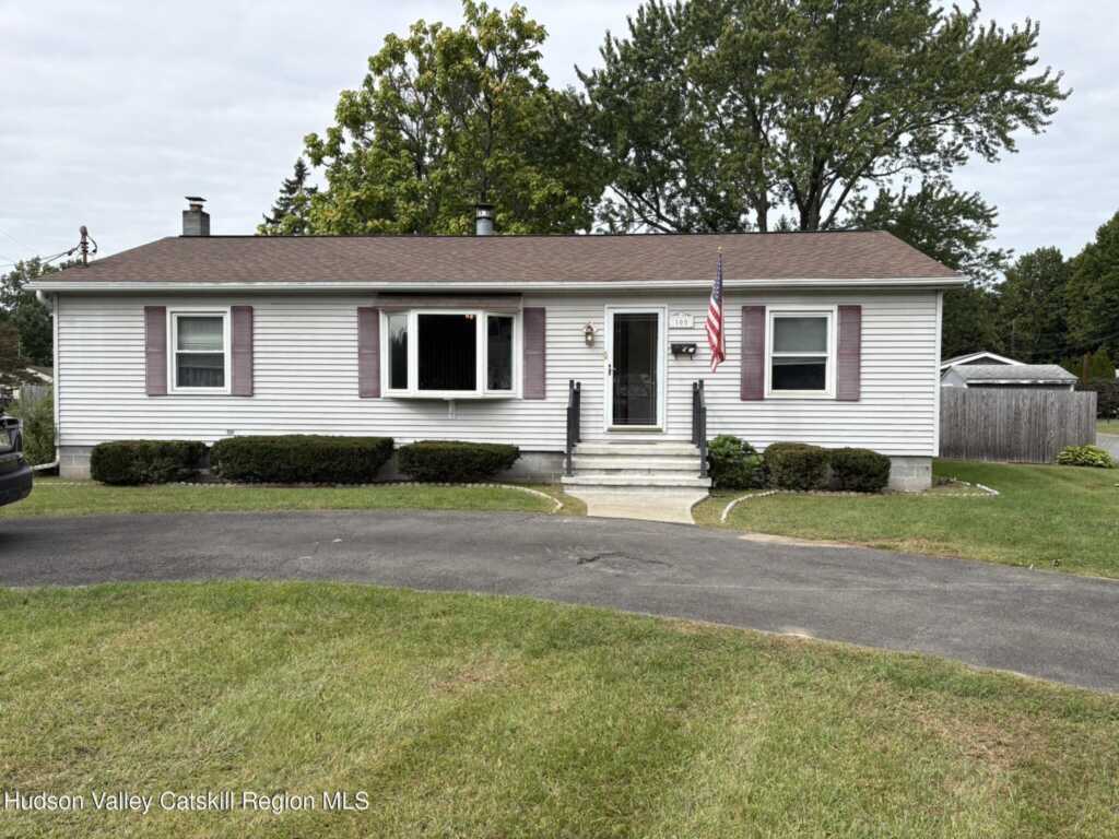 100 John Street, Saugerties, NY 12477