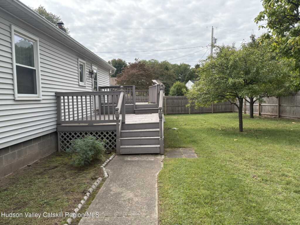 100 John Street, Saugerties, NY 12477 - Photo 3 of 16