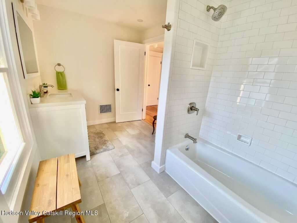 127 Emerson Street, Kingston, NY 12401 - Photo 29 of 46