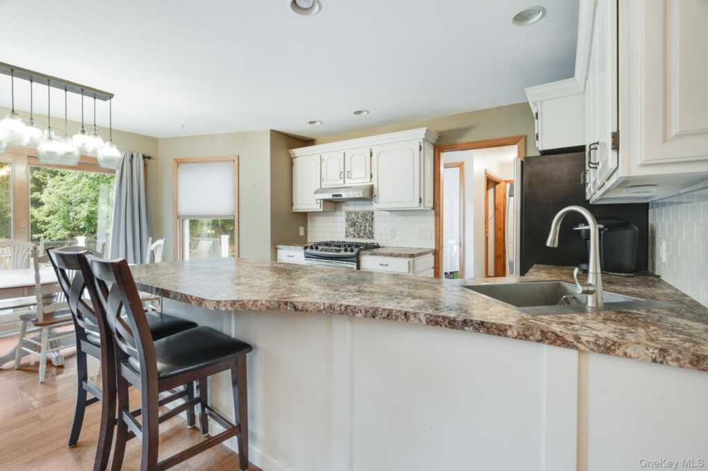 66 Mulberry Street, Rhinebeck, NY 12572 - Photo 11 of 28