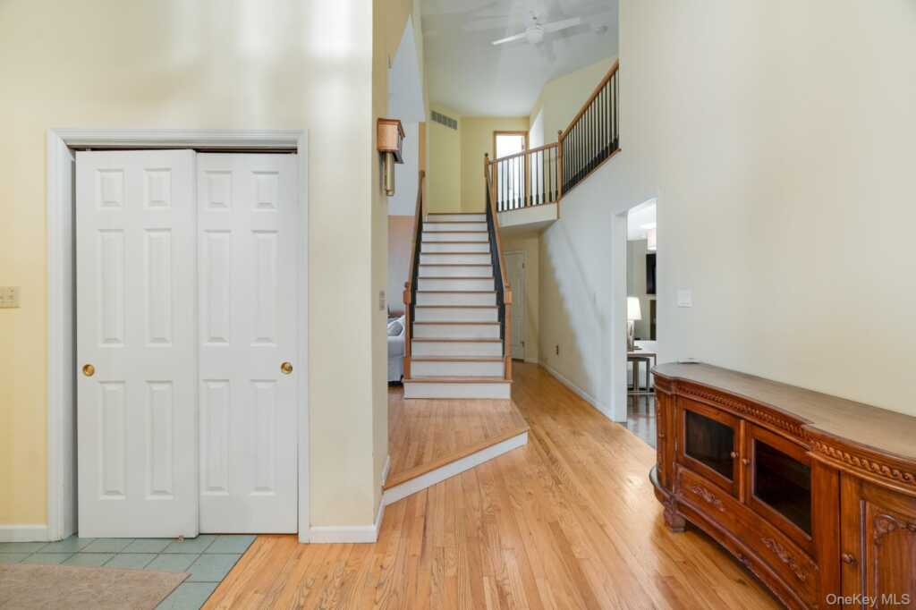 66 Mulberry Street, Rhinebeck, NY 12572 - Photo 3 of 28