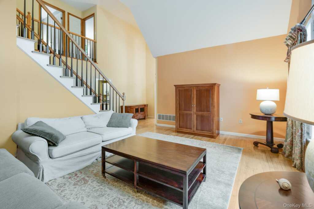 66 Mulberry Street, Rhinebeck, NY 12572 - Photo 5 of 28