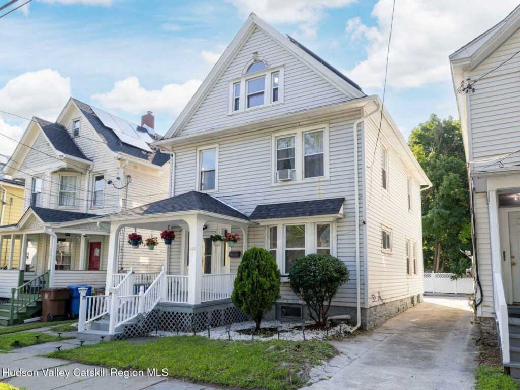 148 Downs Street, Kingston, NY 12401 - Photo 2 of 39