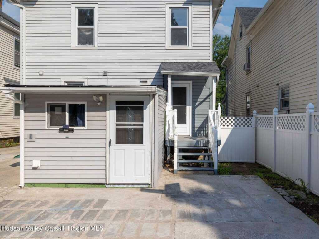 148 Downs Street, Kingston, NY 12401 - Photo 35 of 39