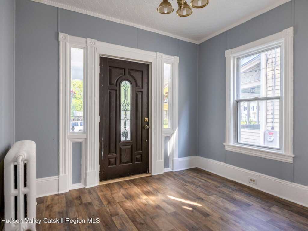 148 Downs Street, Kingston, NY 12401 - Photo 4 of 39