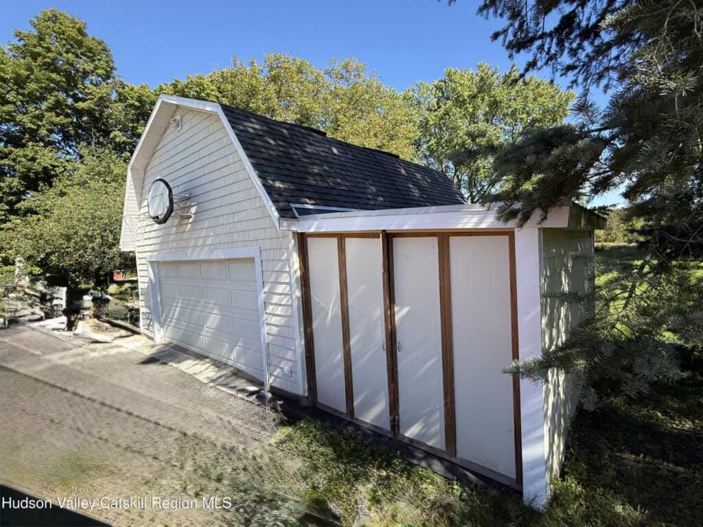 1632 Old Kings Highway, Saugerties, NY 12477 - Photo 4 of 26