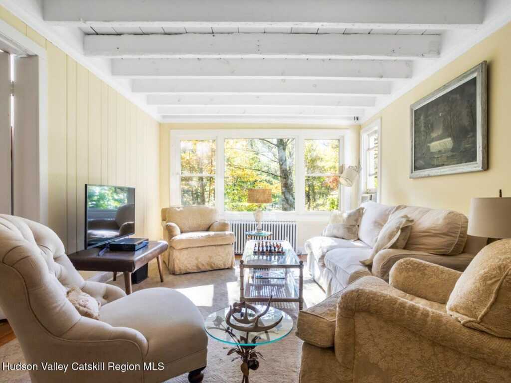 326 Ralph Vedder Road, Saugerties, NY 12477 - Photo 10 of 39